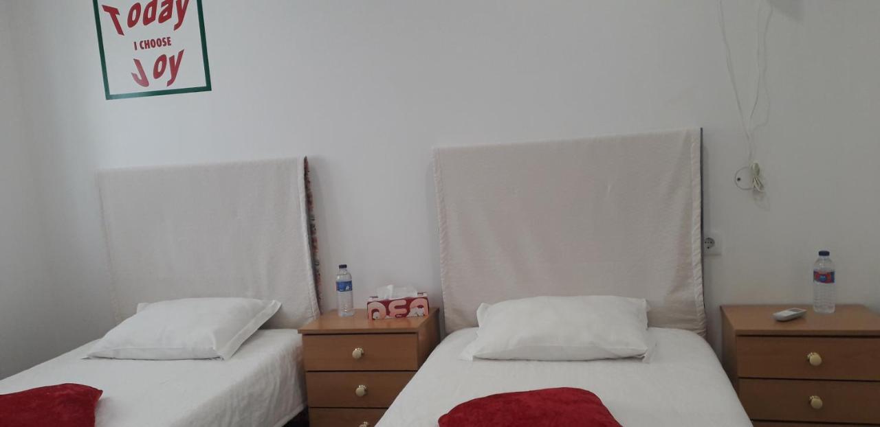 Mocho Guesthouse São Mamede Buitenkant foto